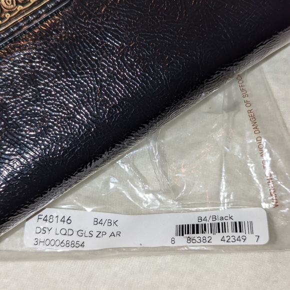 Coach Poppy Daisy Liquid Glass Zip Around Continental Wallet Black Gold NWT - Picture 6 of 6